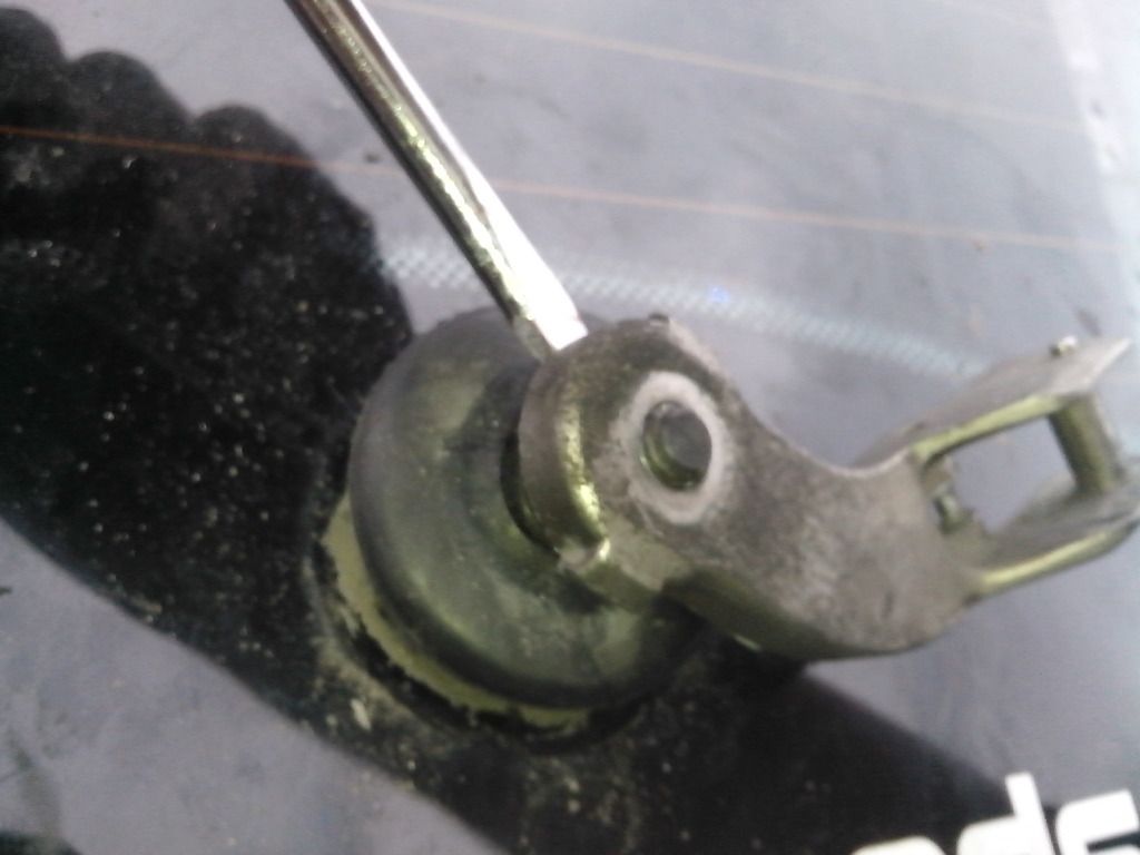 Guide Dewiper Ford Focus Mk2 & Mk2.5 Rear Wiper Removal General Chat Ford Owners Club