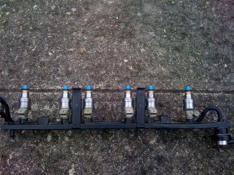 weird issue, fuel rail bent and injector wont seat.... VW Vortex Volkswagen Forum