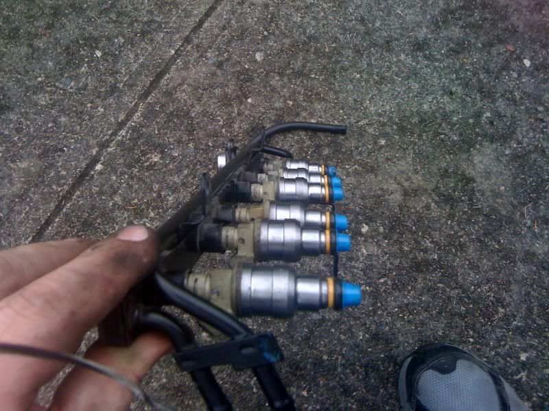 weird issue, fuel rail bent and injector wont seat.... VW Vortex Volkswagen Forum