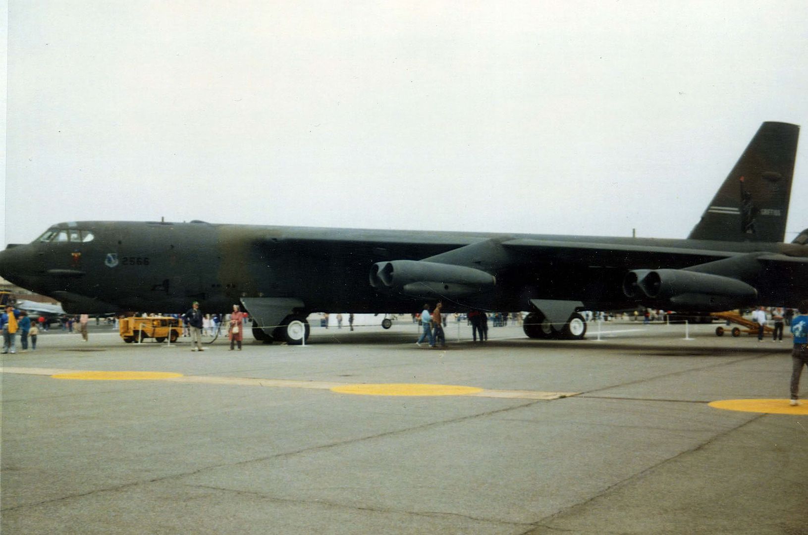 Boeing_B-52G_061026-F-1234S-022.jpg