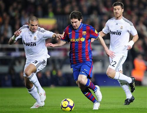 Lionel Messi, turut membawa Barca meraih treble winner