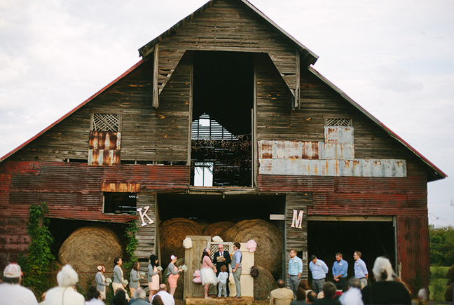 kaelah bee rustic southern DIY barn wedding - kaelahbee.com