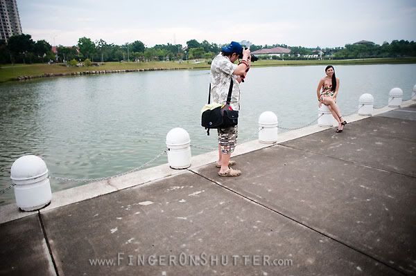 http://i575.photobucket.com/albums/ss200/shutterfingers/Model%20Photoshoot/Michelle%20Portrat%20Promo/0f653058.jpg?t=1283062423