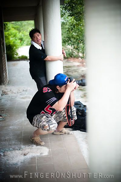 http://i575.photobucket.com/albums/ss200/shutterfingers/Model%20Photoshoot/Nicole%20Mok/a6e82bd2.jpg?t=1274415829
