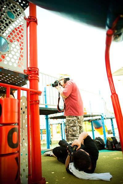 http://i575.photobucket.com/albums/ss200/shutterfingers/Model%20Photoshoot/Wen%20San/e715faa5.jpg?t=1276828065